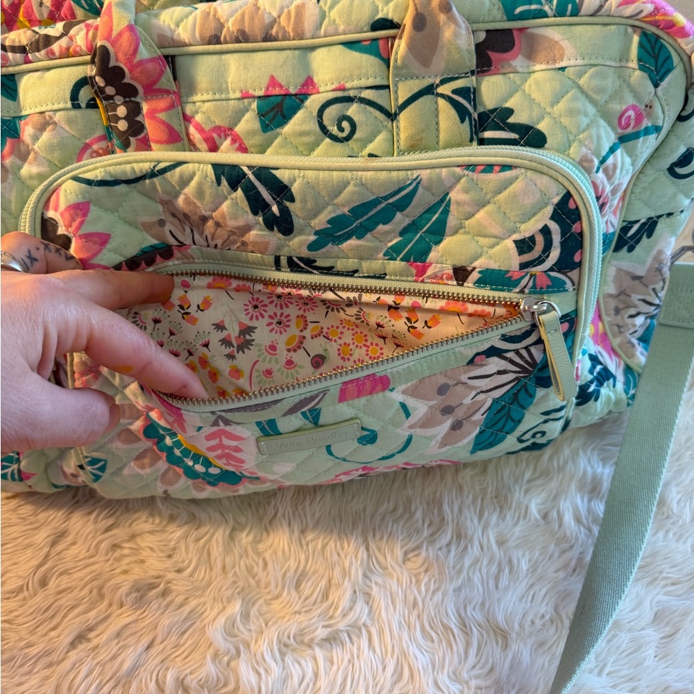 Vera Bradley Multicolor Floral Quilted Travel Bag - Picture 5 of 10